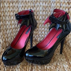 NIB KillStar Black Patent Bat Wing Platform Pumps